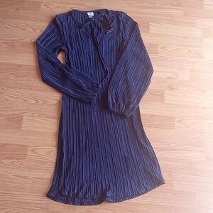 NWT ladies dress by Wrapper, navy blue, pleated, sz M, L
